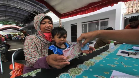 Kabar Gembira, Jokowi Sampaikan Penting Soal Bansos Tunai - GenPI.co
