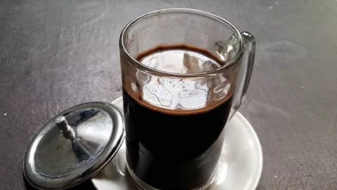 Minum Kopi dan Teh Setelah Sahur, Bisa Mengganggu Puasa - GenPI.co