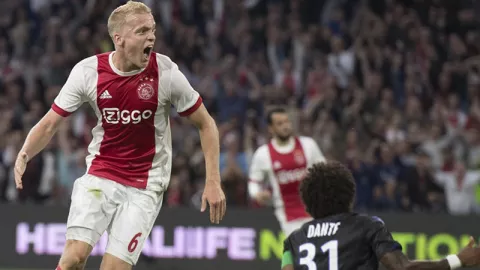 Real Madrid, MU, dan Juventus Kejar Bintang Ajax Amsterdam - GenPI.co