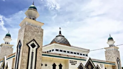 Mengintip Kemegahan Masjid Babussalam, Sabang - GenPI.co