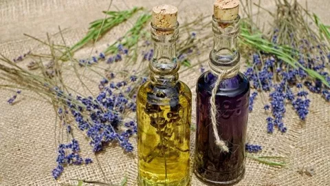 4 Jenis Wewangian Aroma Terapi yang Ampuh Atasi Migrain - GenPI.co