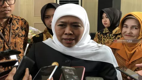 Khofifah Bentuk Tim Hunter Covid-19, Memburu PDP ke Desa-desa - GenPI.co