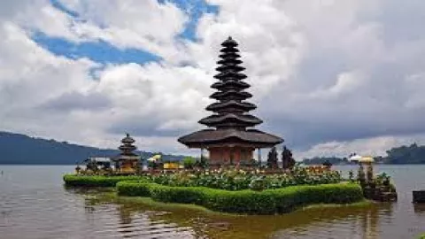 Nusa Dua Bali Jadi Proyek Percontohan Wisata Normal Baru - GenPI.co