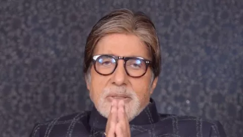 Amitabh Bachchan Positif Covid-19 - GenPI.co