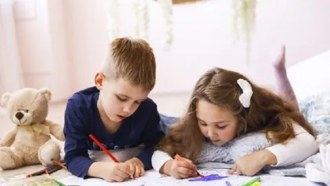 4 Tips Mengajari Anak Menggambar Secara Mandiri - GenPI.co