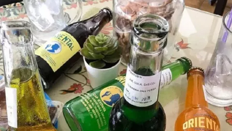 Deretan Minuman Zaman Dulu yang Bikin Kangen Suasana 90-an - GenPI.co