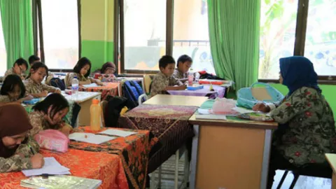 PPDB Surabaya: Pendaftaran Ulang SMP Cuma Sampai Hari Ini - GenPI.co
