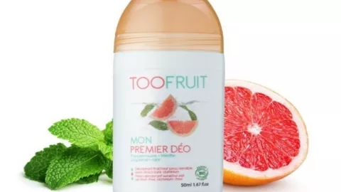 Gunakan Too Fruit My First Deodorant, Selamat Tinggal Bau Badan - GenPI.co