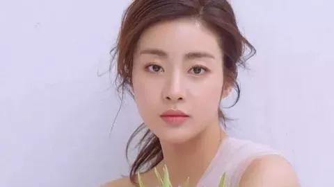 Si Cantik Kang Sora Bikin Jomlo Patah Hati Berjemaah - GenPI.co