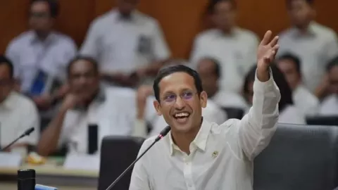Reshuffle Kabinet Jokowi: Nadiem Out, 2 Tokoh Muda Jadi Menteri - GenPI.co