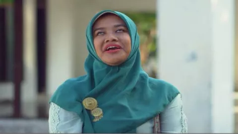 Di-bully, Siti Fauziah Pemeran Bu Tejo Tilik Nangis Berhari-hari - GenPI.co