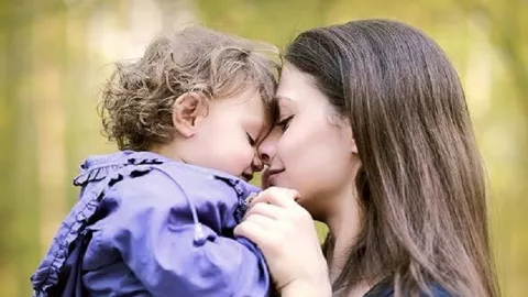Kuat Urus Anak, 5 Hal ini Harus Dimiliki Wanita Single Parent - GenPI.co