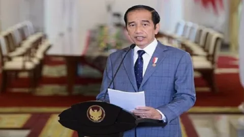 Boni Hargens Bela Jokowi, Anies Baswedan Terpojok - GenPI.co
