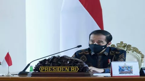 Presiden Jokowi Sudah 1 Tahun, Reshuffle Kabinet Masih Adem Ayem - GenPI.co