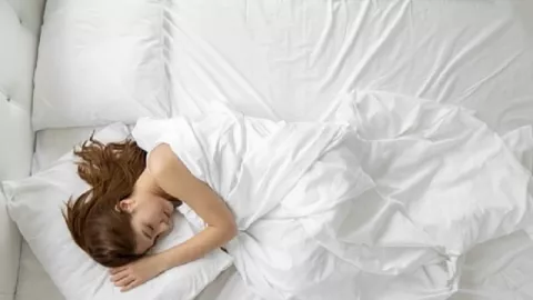 Biar Nggak Kebiasaan Begadang, Ini 5 Kiat Agar Tidur Nyenyak - GenPI.co