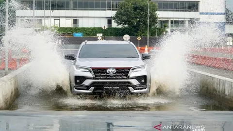 Di Tengah Pandemi, Toyota Optimistis Luncurkan New Fortuner - GenPI.co