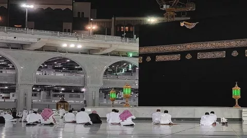 13 Jemaah Umrah Indonesia Positif Covid-19 - GenPI.co