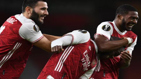 Arsenal vs Dundalk: The Gunners Menang dengan Angka Sempurna 3-0 - GenPI.co