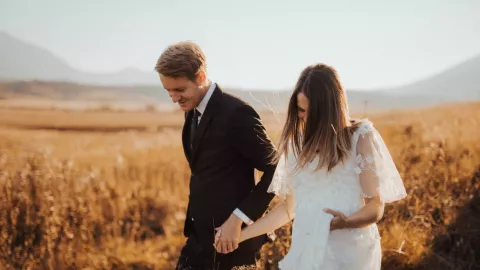 Pernikahan Tetap Langgeng Meski Sudah Punya Anak, Ikuti 5 Tipsnya - GenPI.co