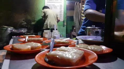 Berburu Kue Balok Khas Bandung, Murah Meriah dan Begitu Menggoda - GenPI.co