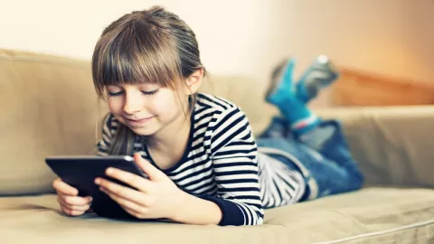4 Cara Efektif Mengatasi Anak Kecanduan Gim Online - GenPI.co