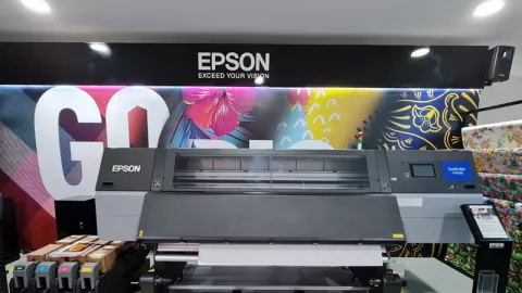 SureColor F10030, Printer Terbaru Epson Berperforma Istimewa - GenPI.co