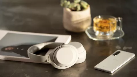 Sony Rilis Headphone Nirkabel Terbaru dengan Harga Terjangkau - GenPI.co