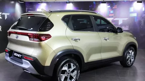 KIA Sonet 7 Seater Cakep Banget, Harganya Sangat Terjangkau - GenPI.co