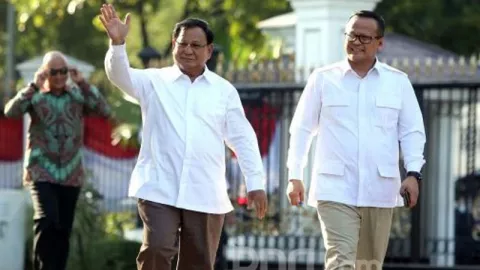 Jika Jantan, Prabowo Subianto Harus Mundur dari Kabinet Jokowi - GenPI.co