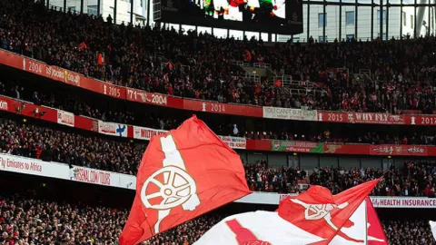 Bursa Transfer: Kiper MU Pergi, Bintang Arsenal ke Barcelona - GenPI.co