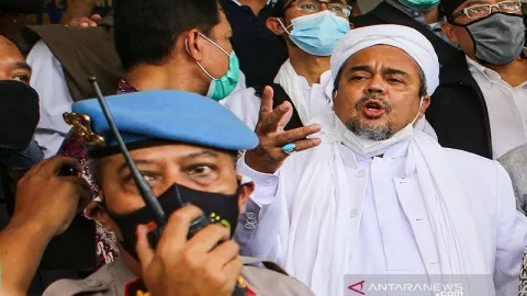 Habib Rizieq Tak Berkutik, Dipindah ke Rutan Mabes Polri - GenPI.co