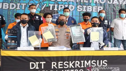 Polisi Ringkus Pelaku Pembuat Surat Tes Usap PCR Palsu - GenPI.co