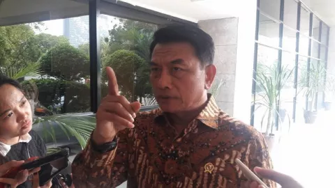Jokowi Semprit Moeldoko, Demokrat Tenang - GenPI.co