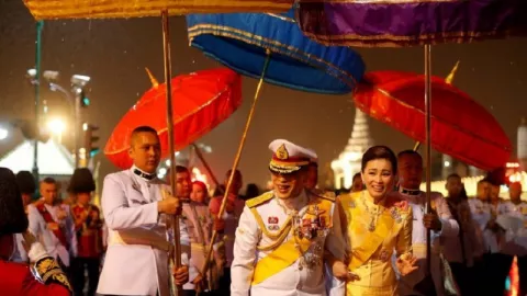 Istri Raja Thailand Sabarnya Tingkat Dewa, Simak Deretan Faktanya - GenPI.co