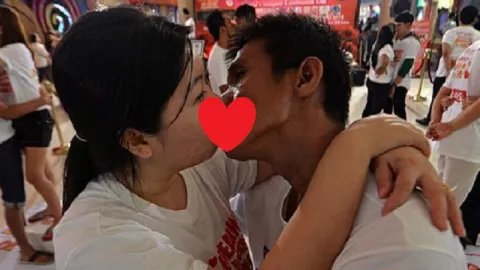 Rekor Dunia, Pasangan ini Ciuman Bibir Terlama 58 Jam 35 Menit - GenPI.co