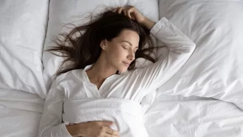 Ladies, 4 Aroma Wewangian Ini Bantu Kamu Tidur Nyenyak - GenPI.co
