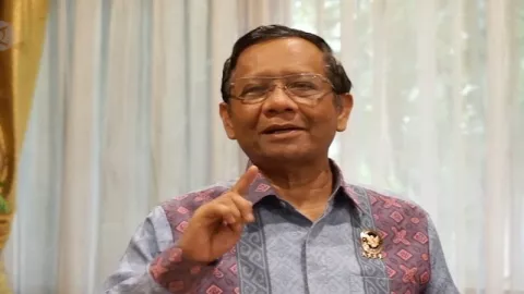 Reshuffle Kabinet, Mahfud MD dan Tito Aman - GenPI.co