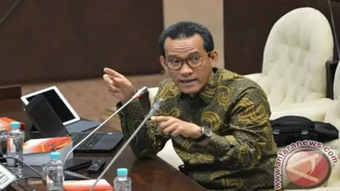 Tetiba Refly Harun Berbalik Arah, Dukung FPI Ditindak - GenPI.co