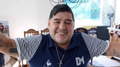 Belajar dari Maradona, Waspadai 4 Gejala Umum Serangan Jantung - GenPI.co