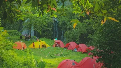 Curug Sawer, Tempat Camping Eksotis di Bogor - GenPI.co
