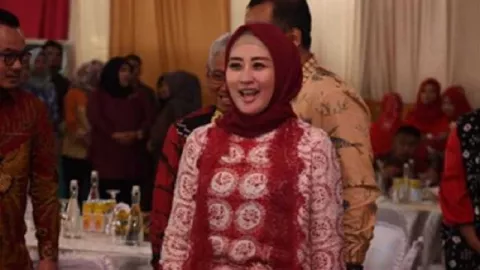 Politisi Cantik Iis Rosita, Istri Edhy Prabowo Berakhir di KPK - GenPI.co