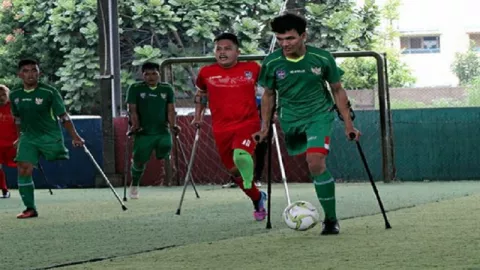 Penyandang Disabilitas Bisa Jadi Pemain Sepak Bola - GenPI.co