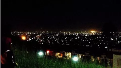 City Light di Bukit Gombel Memang Asyik, Tapi Urban Legend-nya... - GenPI.co