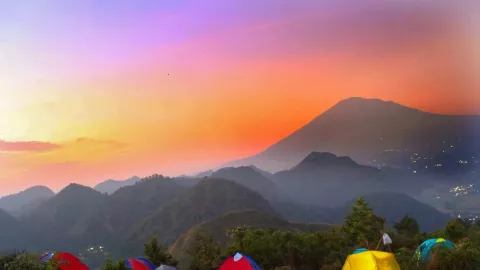 Sanghyangdora, Bukit Cantik yang Bikin Wisatawan Terpesona - GenPI.co