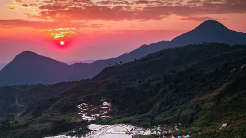 Gunung Kuta, Spot Baru Menikmati Keindahan Alam Bogor - GenPI.co