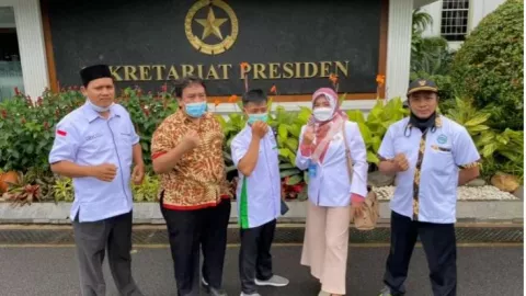 Moeldoko Pasang Badan, Nasib Guru Honorer Akan Dia Perjuangkan - GenPI.co