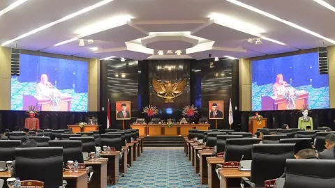 Lagi Susah Karena Pandemi, DPRD DKI Jakarta Malah Minta Naik Gaji - GenPI.co
