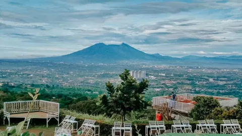 5 Tempat Wisata Alam di Bogor Paling Populer Tahun 2021 - GenPI.co