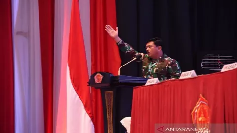 Ngeri, Analisis Panglima TNI Hadi Tjahjanto Soal Medsos - GenPI.co