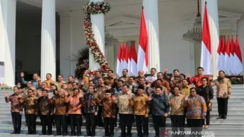 Reshuffle Kabinet Kembali Mencuat, Nih Menteri yang Layak Diganti - GenPI.co
